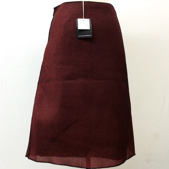 The People’s (2) WOMENs Pleated A-Lined Mesh SKIRT - Picture 6 of 6